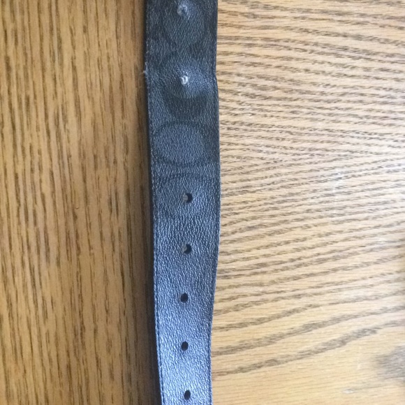 Designer coach belt - Picture 3 of 3